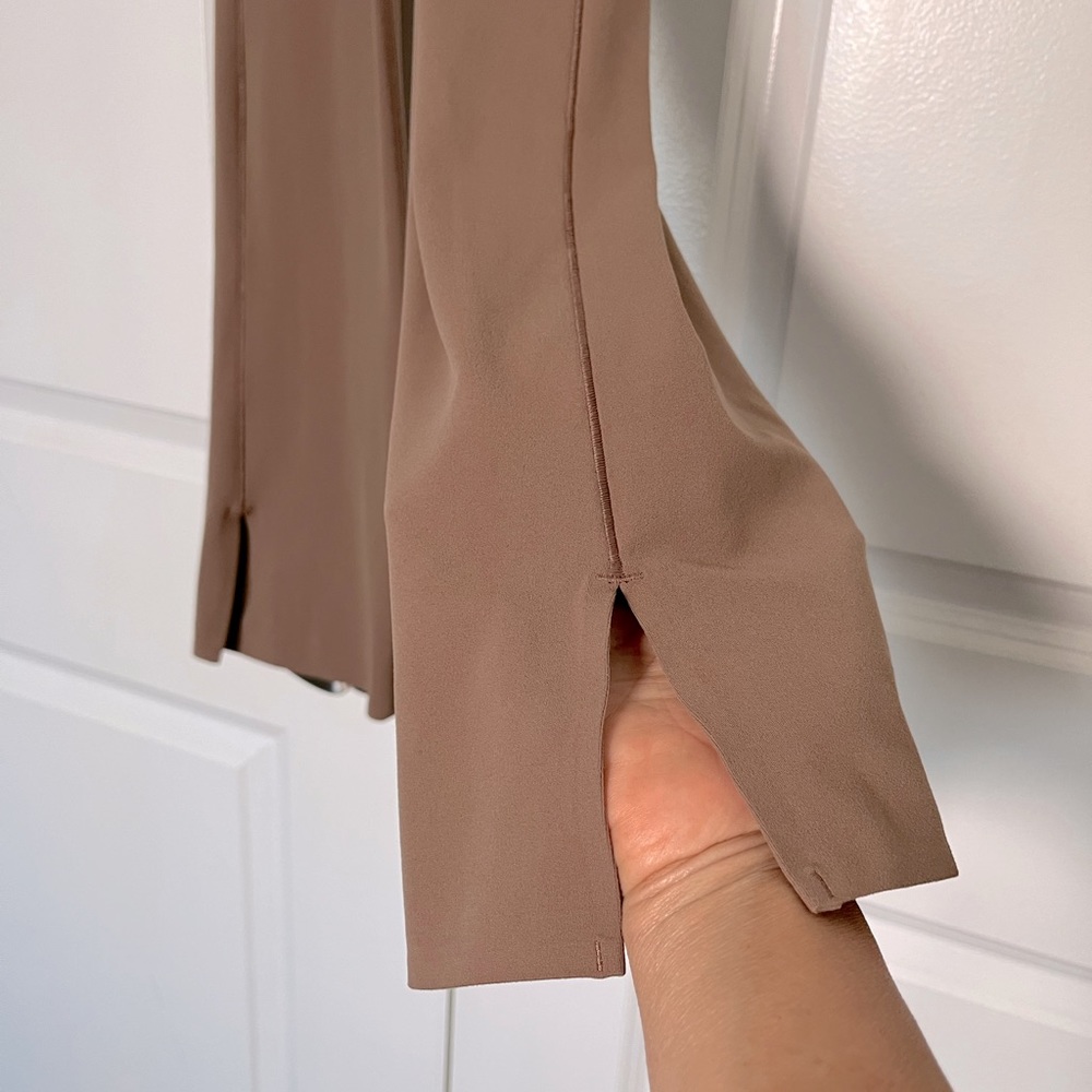Athleta Transcend Stash Crop Straight Leg Pant size XS - Picture 7 of 10